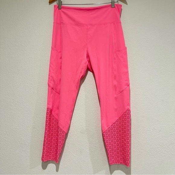 ZYIA Pants - ZYIA Active Hot Pink Pocket Capri Leggings Size 14-16